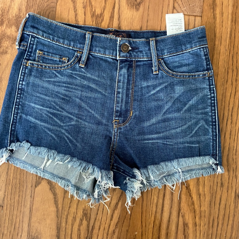 Hollister High-Rise Short Short